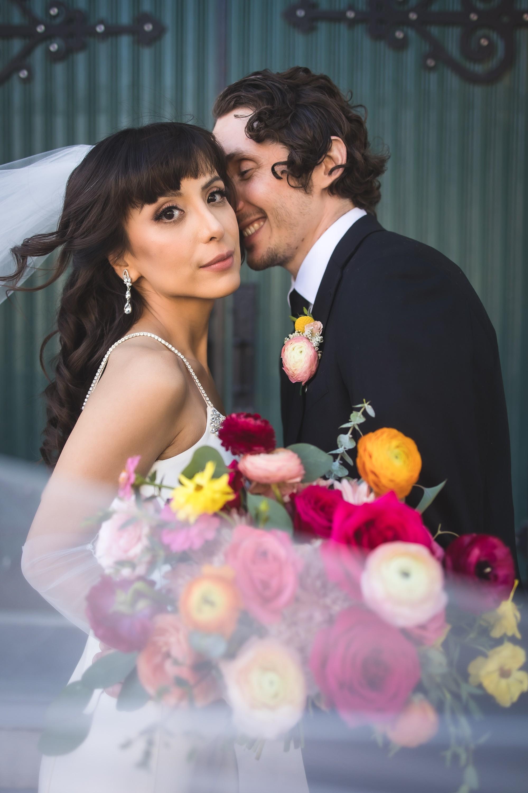 A Comprehensive Guide to an 8-hour Wedding Day Photography Timeline: Essential Tips for Photographers