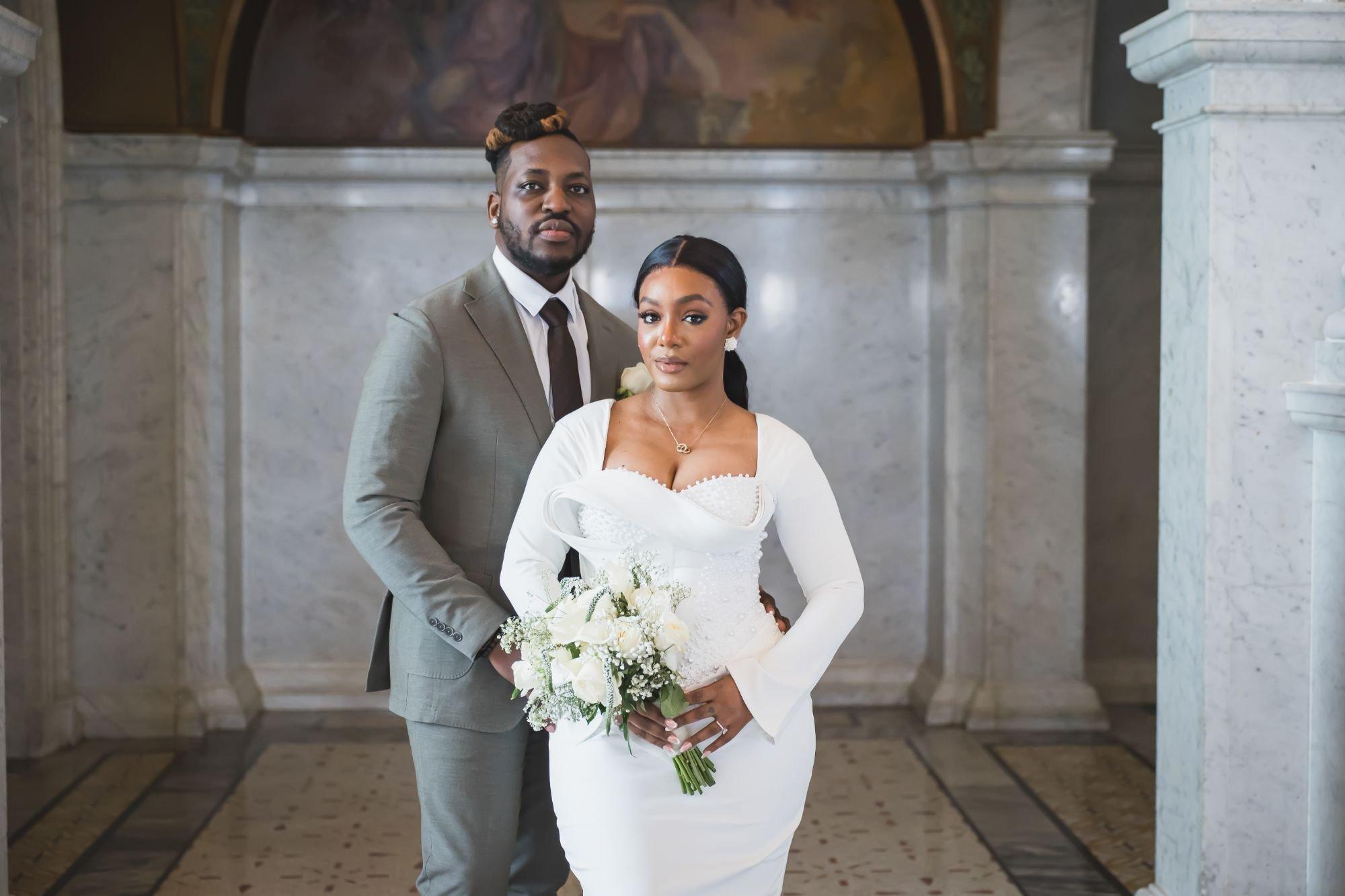 carousel-hero-element image-0